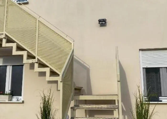 Jozephine 1 By Guide * بولا